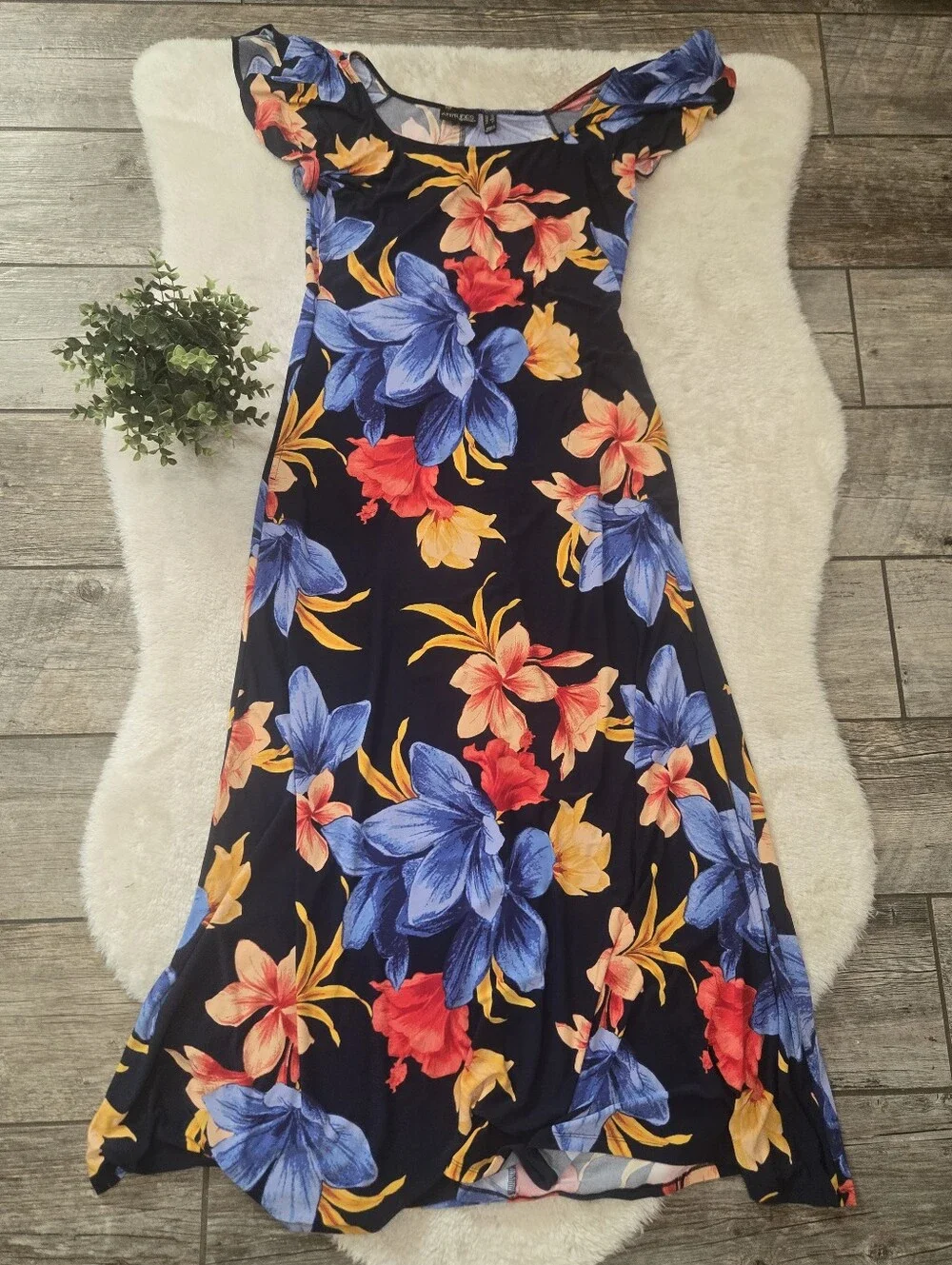Attitudes by Renee Blue Floral Como Jersey Flutter Sleeve Maxi Dress, MT